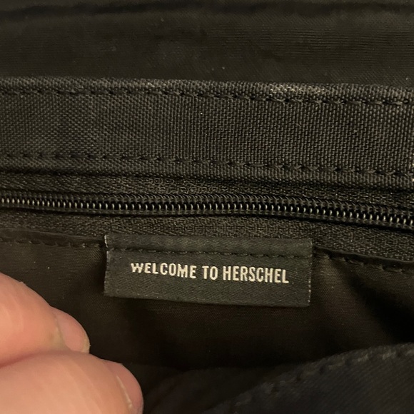 Herschel Supply Co. Orion Retreat Mini Crossbody Bag black *strap not included* - Picture 7 of 12